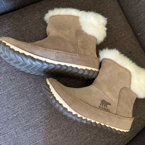 Sorel Women's Out 'N About Slipper Booties, Ash Brown US 6 - Picture 3 of 5